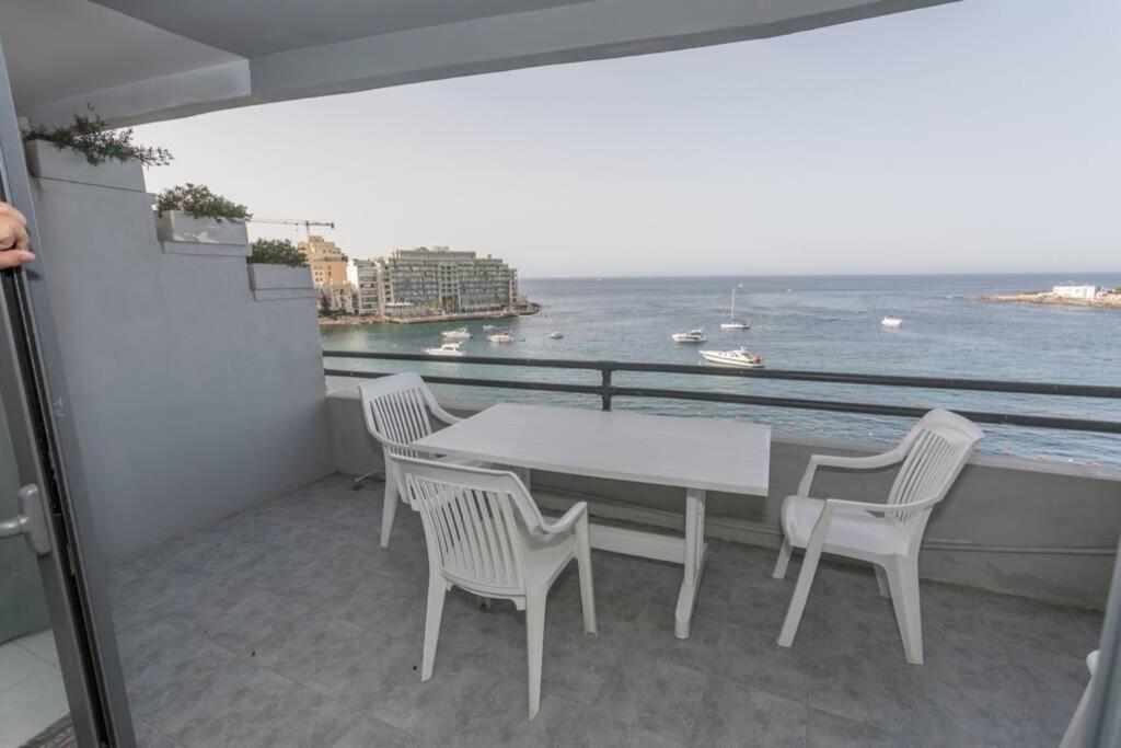 St Julians' Sea Front, Spectacular View, Apartment Saint Julian's エクステリア 写真