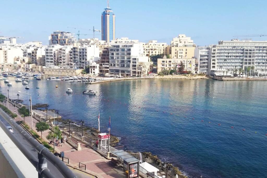 St Julians' Sea Front, Spectacular View, Apartment Saint Julian's エクステリア 写真