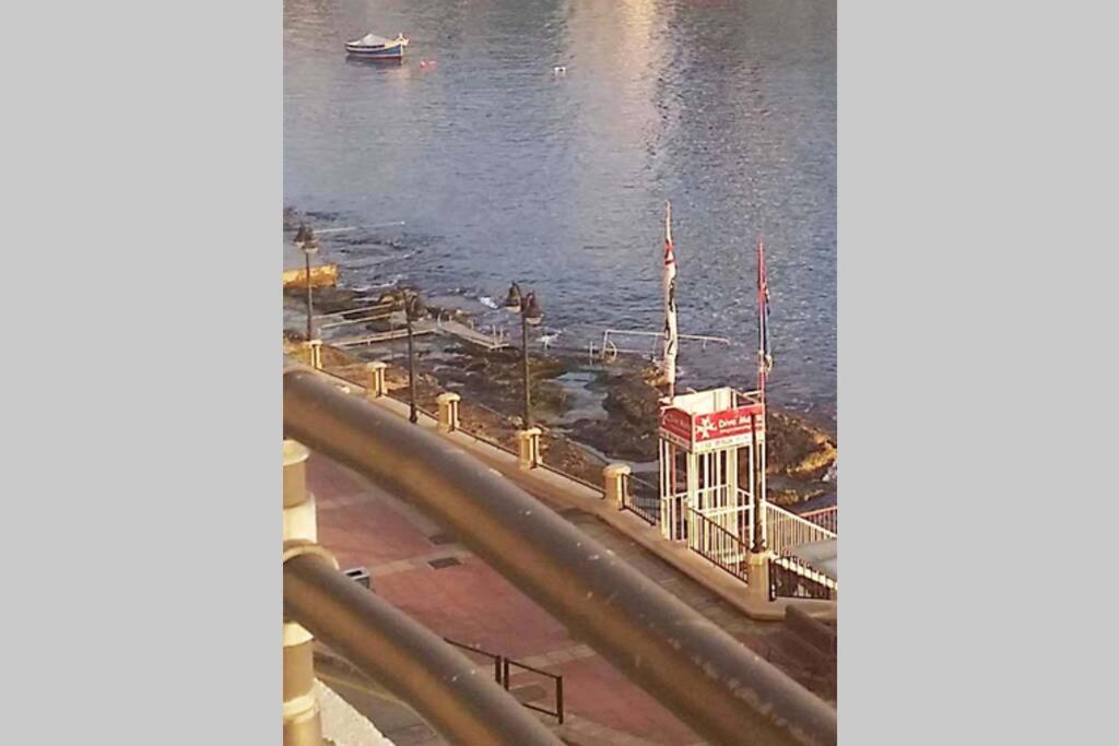 St Julians' Sea Front, Spectacular View, Apartment Saint Julian's エクステリア 写真